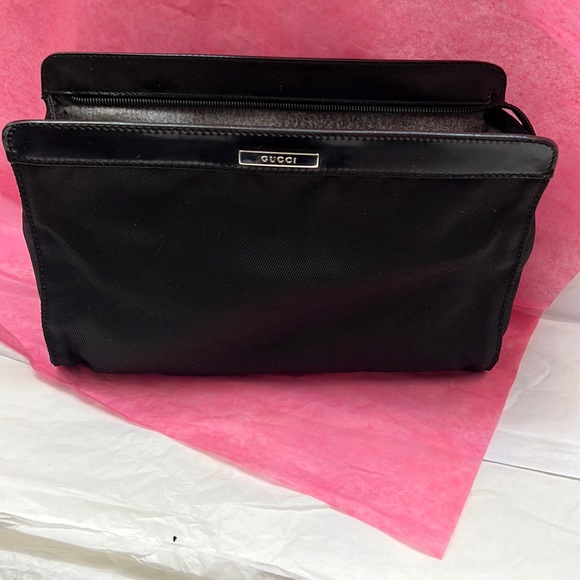 Gucci Handbags - 🔥🔥🔥GUCCI 100% AUTHENTIC 🔥🔥through PoshMark GUCCI 🔥 🔥🔥🔥